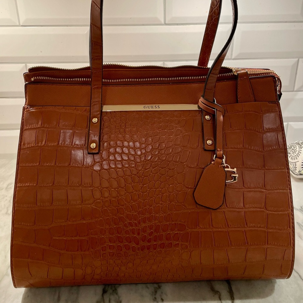 Brand New Guess Purse